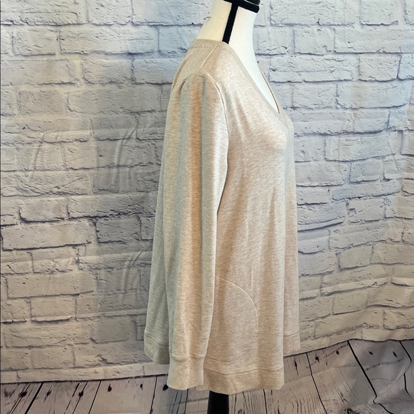 Soft Surroundings Soft Siesta Sweatshirt Tunic V-Neck Size Large - Picture 5 of 11